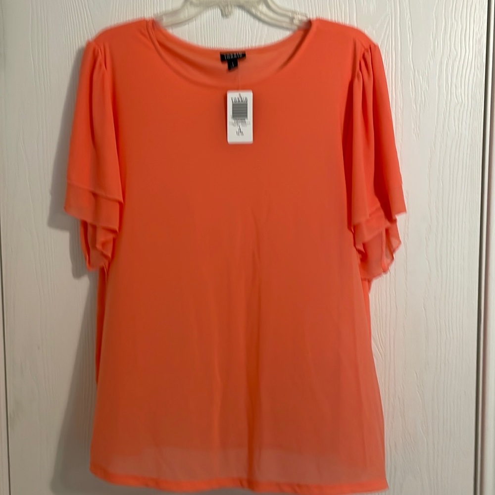 NWT Torrid Ladies Blouse. Sz 1 <14-16>